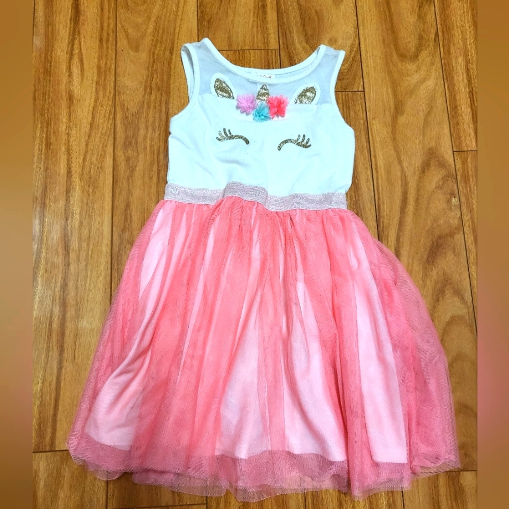 Girls dress